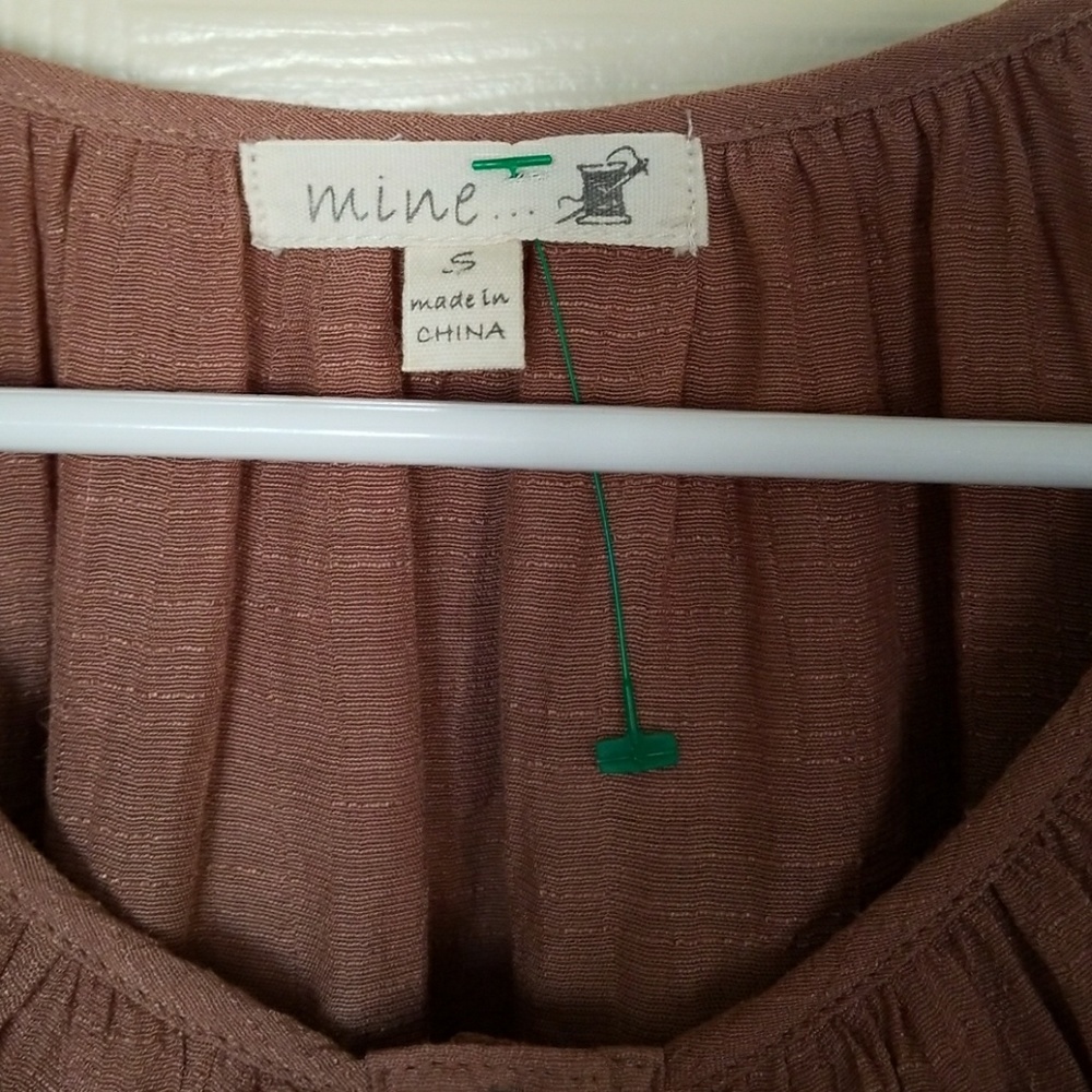 Adorable blouse - Picture 4 of 4